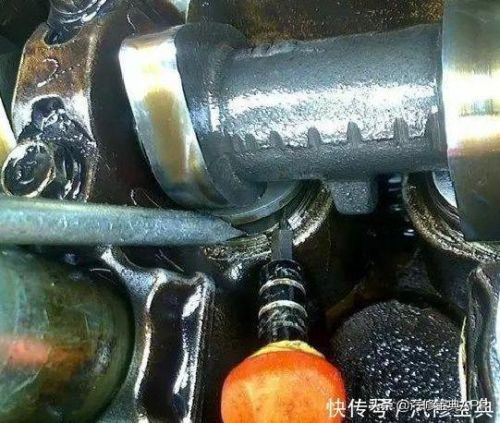小货车发动机哒哒哒的响怎么回事？