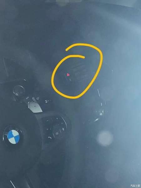 宝马x3已熄火但屏幕还亮？