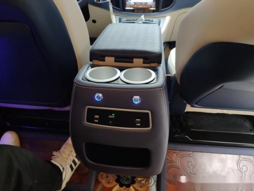 v260l怎么充电？