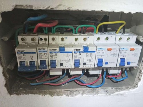 海格空开怎么接线？