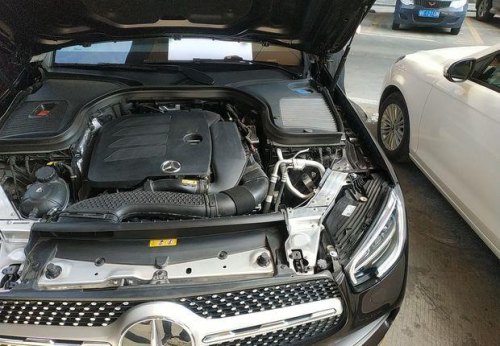 glc 300 l变速箱什么品牌？