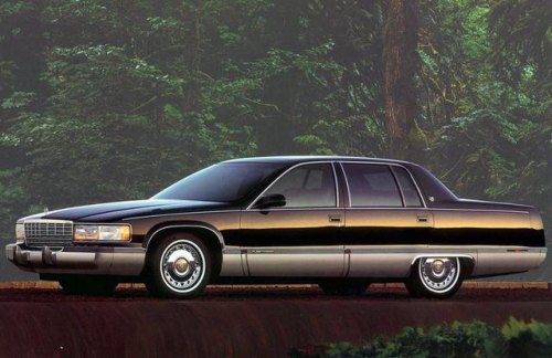 90年代凯迪拉克伍德和帝威哪个好？