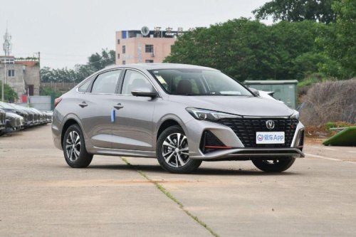 长安逸动plus2023款落地价？