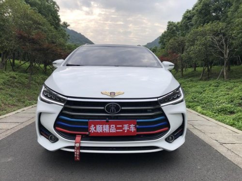 t标比亚迪是什么车？