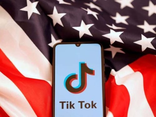tiktok问题还没解决，特朗普又要对微信出手，他想干嘛？