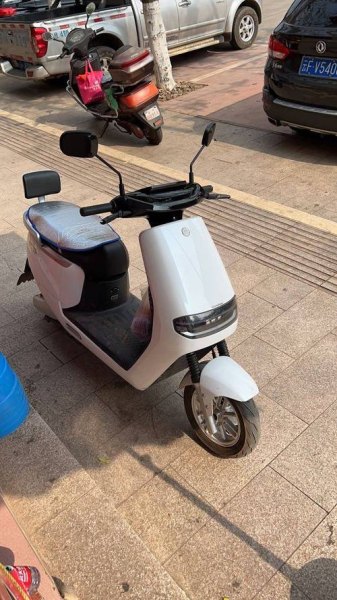 爱玛电动车哪种型号好如何选电动车电池？