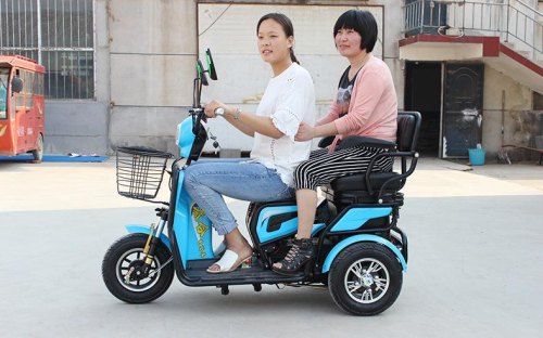 老年小三轮电动车能上牌吗？