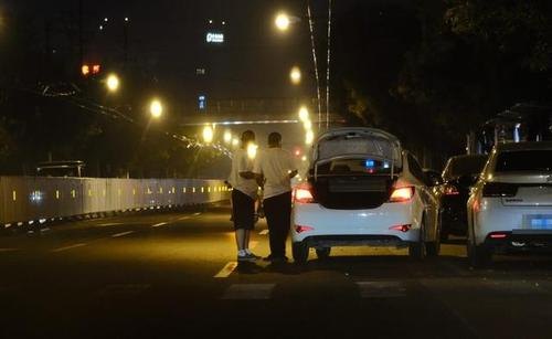 凌晨四点滴滴好走吗？