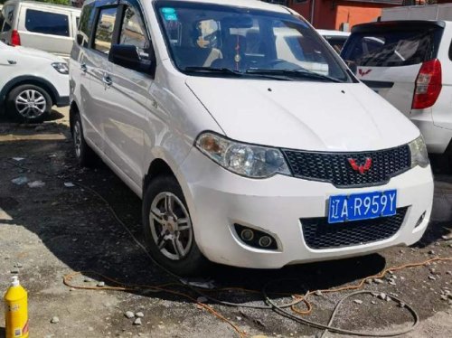 五菱宏光s二手车1一2万？