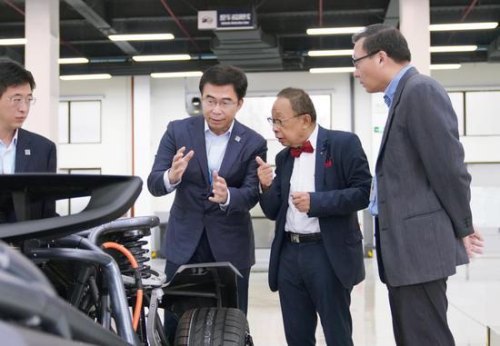 中科院院士欧阳明说“电动车能跑1千公里几分钟充满电 一定是骗人”，他为什么这么说？