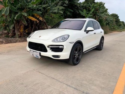 10款保时捷卡宴turbo与帕拉梅拉谁贵？