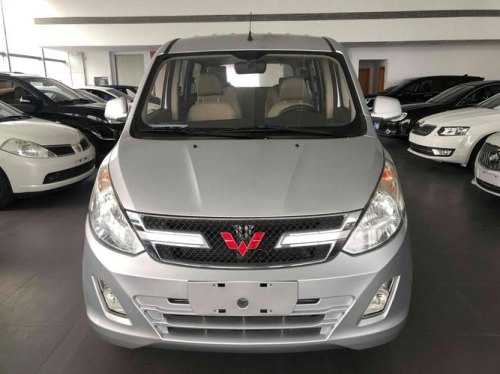 2万元五菱自动挡新车？