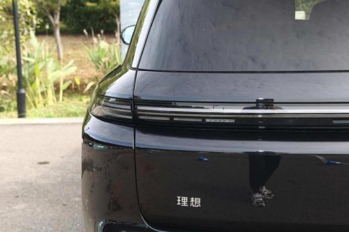 理想l8pro首付多少？
