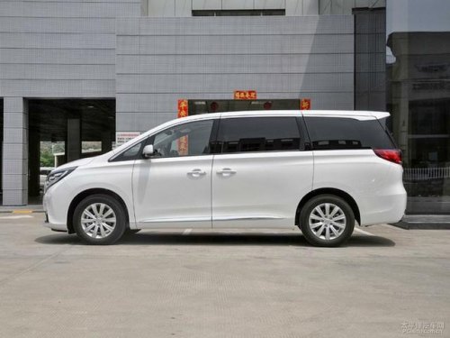 30万左右7座油电混合车型推荐？