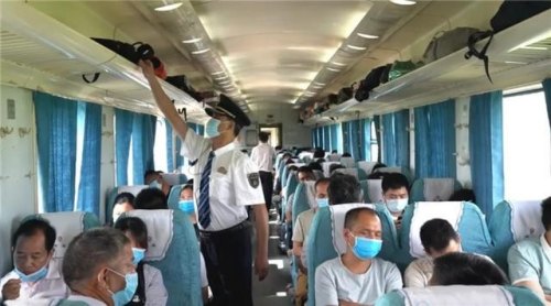 高铁时代还有人坐长途汽车吗？