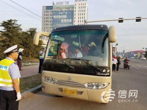 国内客车最大载客人数？
