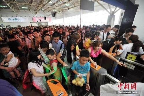 2019年暑运青岛各长途汽车站预计到发旅客700万人次, 你怎么看？