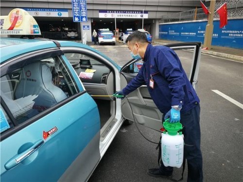 防新型冠状病毒，出租车、公交、地铁哪种安全？