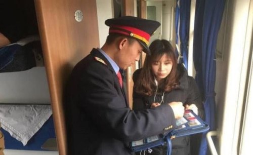 铁路员工及其家属坐火车是怎样的体验？