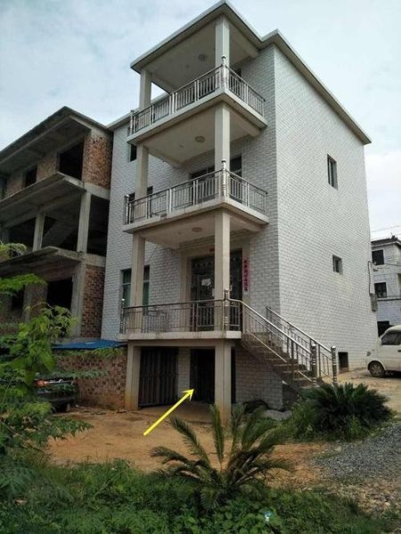 自建房一楼架空让别人过路好吗？