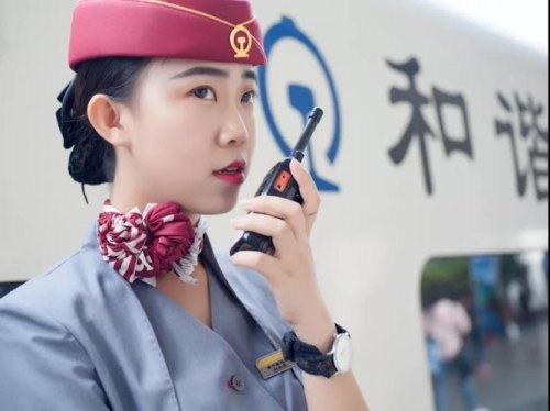 高速铁路客运服务是几大类？