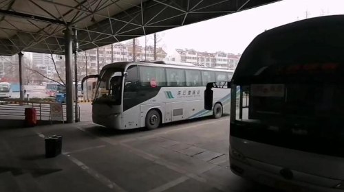 汽车客运站怎么找车？