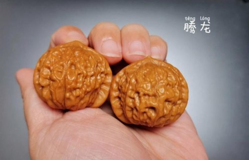 什么叫文玩核桃，武玩球？