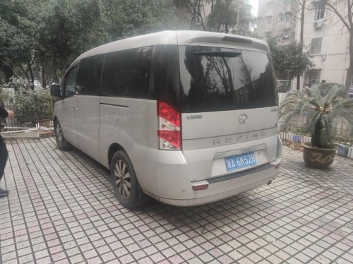 7座小型客车几年报废？