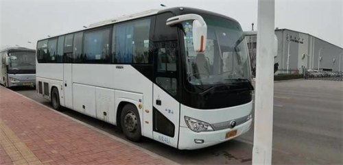 8个人的大巴车怎么租？