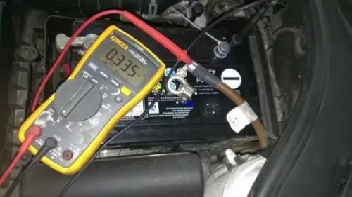 汽车电压不稳的原因和解决方法？