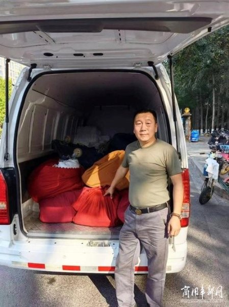 家里准备做旅游生意，想采购几辆座位多点的轻客，有什么推荐吗？