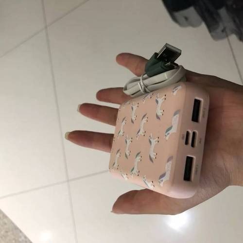 高铁上可以带几个充电宝？