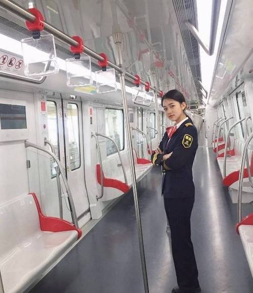 地铁乘务专业女生身材要求？