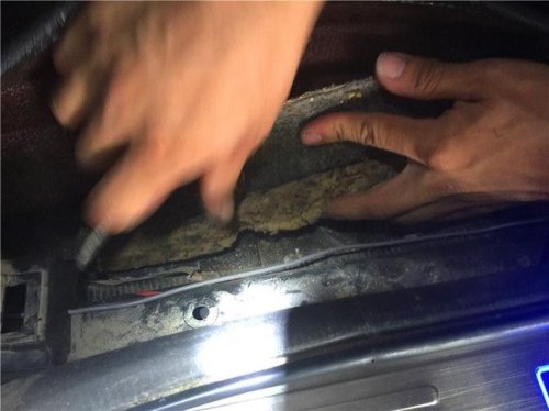 地毯进水属于泡水车吗？