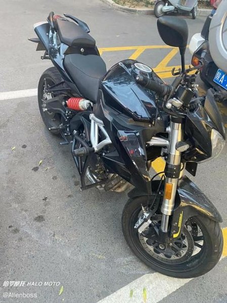 2021铃木250安全还是黄龙600安全？