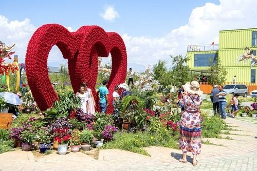 乌鲁木齐有旅游特色小镇吗？