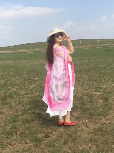 九月底去内蒙古该穿什么衣服？
