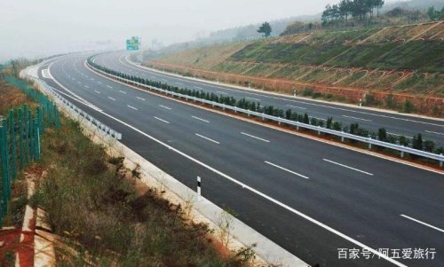 修一条高速公路大概需要多少RMB？