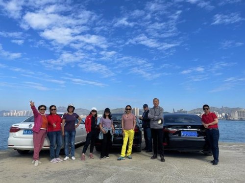 退休开车自驾游怎么结伴？