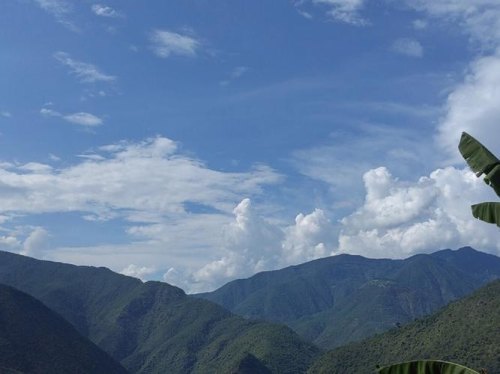 云南每个地方都有很多山嘛？