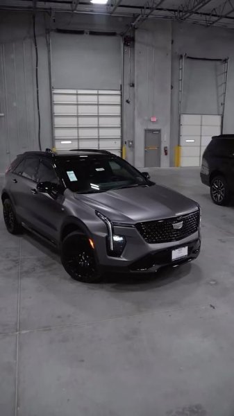 2023xt5和2024款xt4买哪个更好？