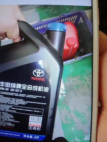 汉兰达机油多少升？
