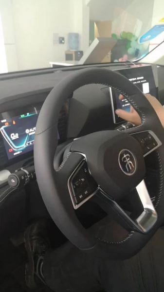比亚迪日间行车灯怎么开