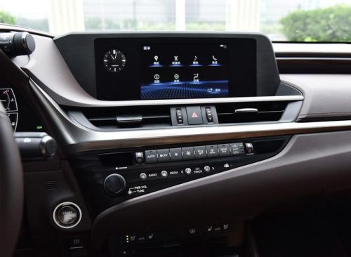 雷克萨斯es200中控显示屏如何改装? 雷克萨斯es200中控显示屏如何改装?