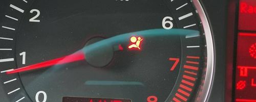 安全气囊灯亮会不会影响正常使用 安全气囊灯亮会不会影响正常使用