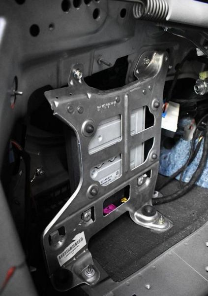 e300l柏林之声功放位置 e300l柏林之声功放位置