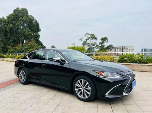 雷克萨斯es200好开吗？