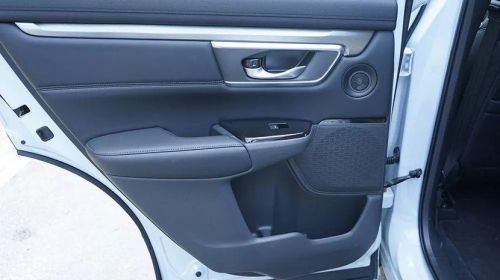 皓影车门下方的塑料板是什么？