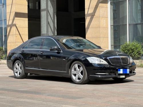 奔驰s级350l2023落地价? 奔驰s级350l2023落地价?