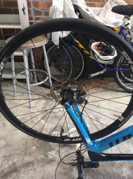 公路车轮胎胎边起不来怎么办?